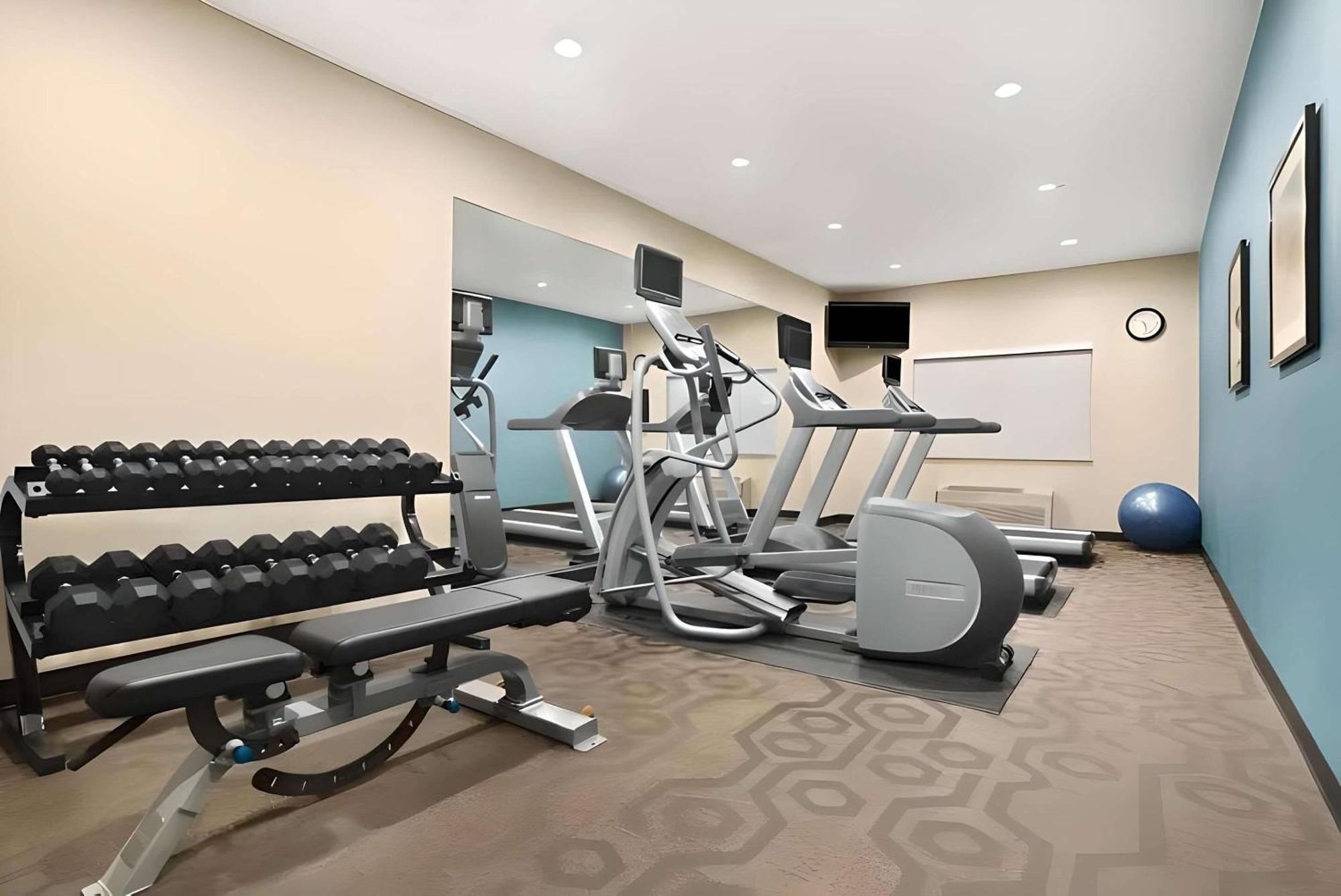 Dubuque Inn & Suites Luaran gambar
