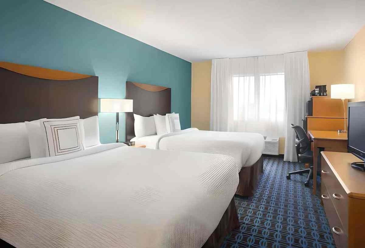 Dubuque Inn & Suites Luaran gambar